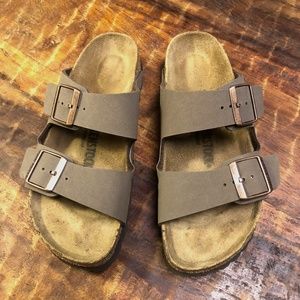 Arizona Birkenstock Sandals - Like New